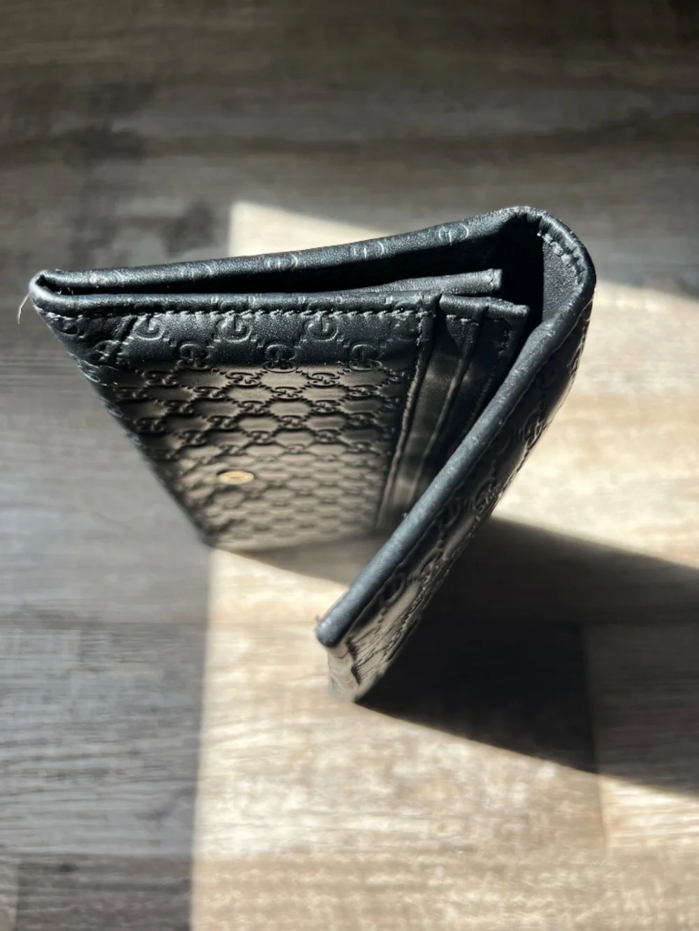 Authentic Gucci leather wallet